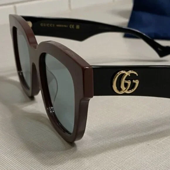 Gucci | Accessories | Gucci Italy Womens Oversized Square  display picture 2